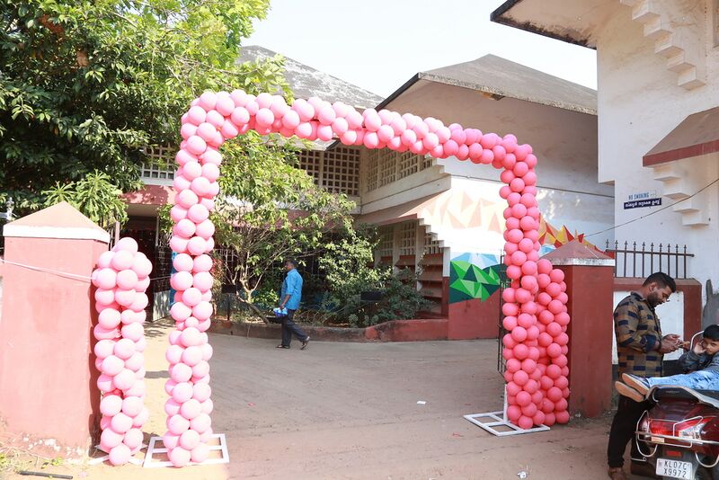 പ്രമാണം:26218 school.resized.JPG