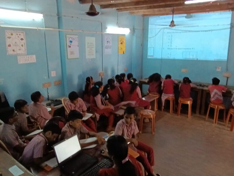 പ്രമാണം:36044 Smart Class.jpeg