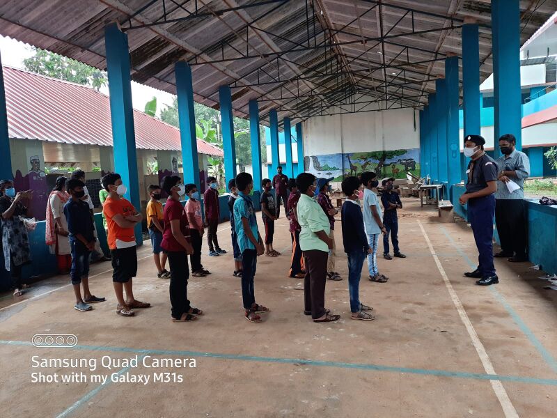 പ്രമാണം:42011 Scout.jpg