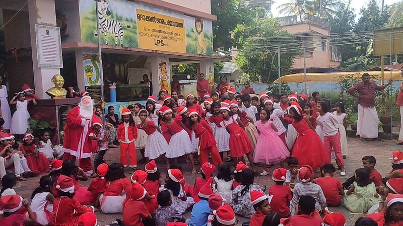 പ്രമാണം:42307 xmas.jpg