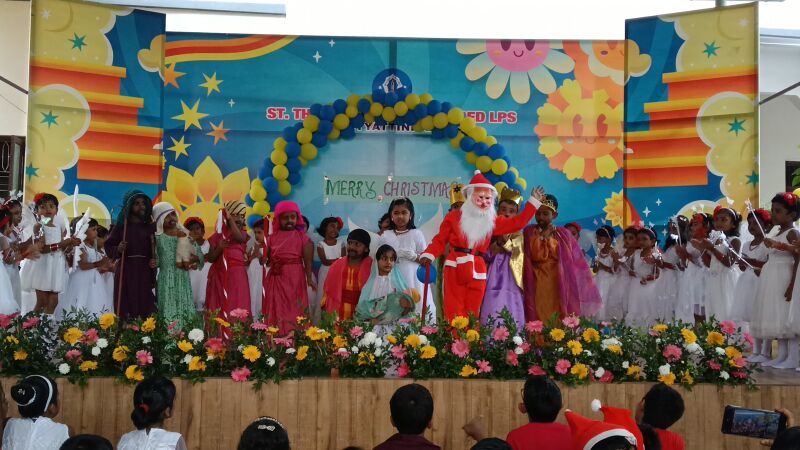 പ്രമാണം:44443 chritsmas22025.jpg