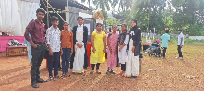 പ്രമാണം:11017 SUBDISTKALOTSAVA SKIT.jpg