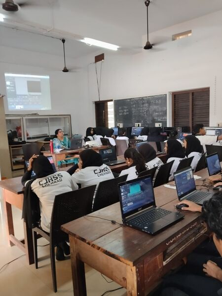 പ്രമാണം:11047 school camp 2.jpg