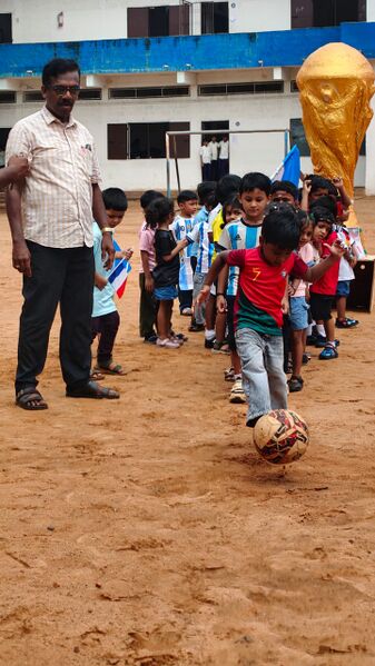 പ്രമാണം:16054-KKD-GOAL2026-kids.jpg
