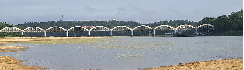 പ്രമാണം:19356 kuttippuram palam 2.png