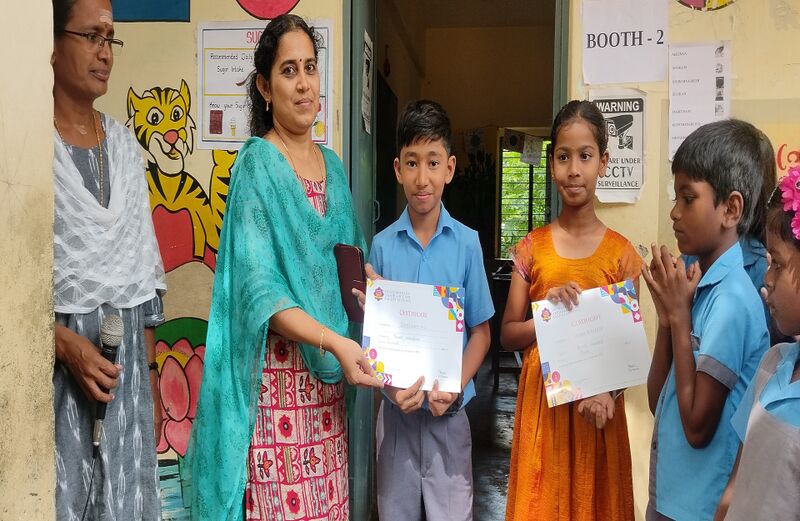 പ്രമാണം:21302-1aksharamuttam school.jpg