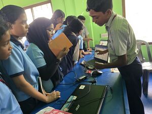 25068 2025-26 robofest automatic street light.jpg