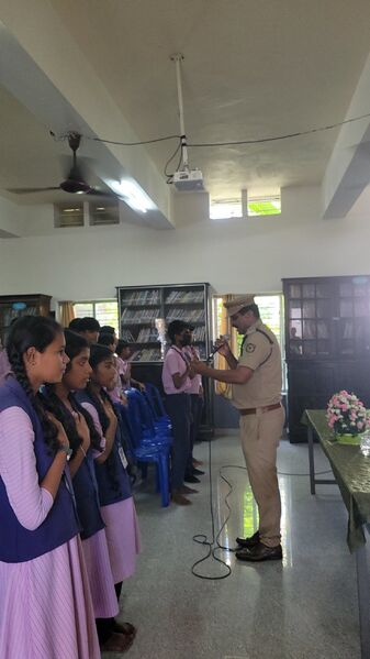 പ്രമാണം:26036 ലഹരി വിരുദ്ധ പ്രതിഞ്ജ.jpg