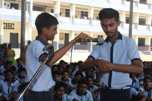 26056 TEENS DAY3.JPG