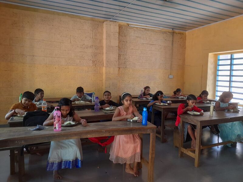 പ്രമാണം:29411 Classroom2.jpg