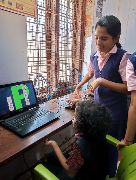 പ്രമാണം:34022 computer.jpg