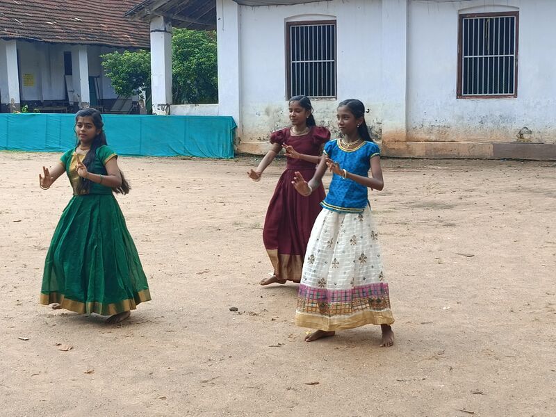 പ്രമാണം:35051 9002.jpg