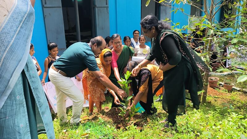 പ്രമാണം:42341 vrikshathai nadal.jpg