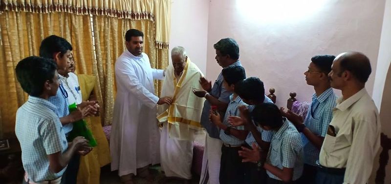 പ്രമാണം:45051 Guru12.jpg