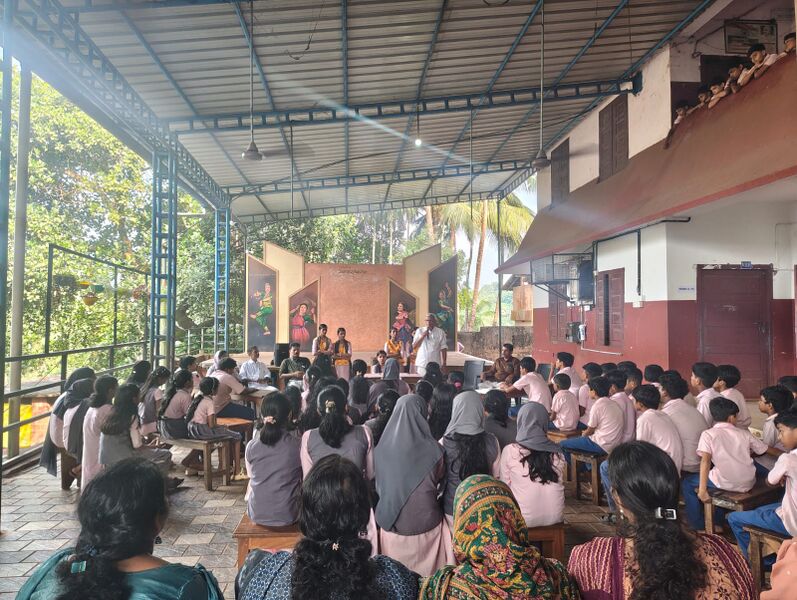 പ്രമാണം:48243 School parliament.jpeg