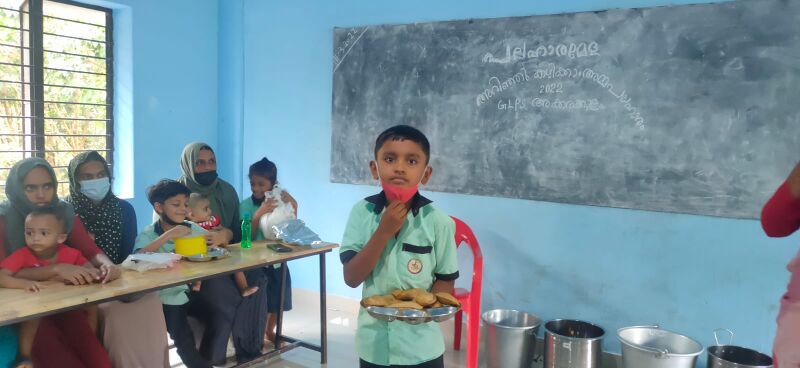 പ്രമാണം:48502 പലഹാരമേള1.jpeg