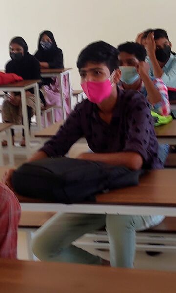 പ്രമാണം:BS21 KGD 11003 2.jpg