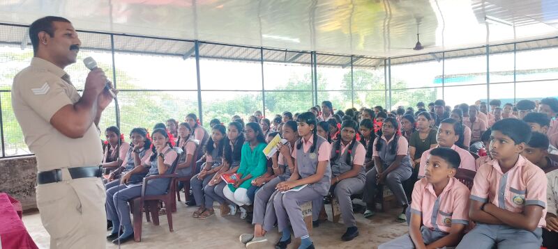 പ്രമാണം:BS TVM 44066 140c.jpeg