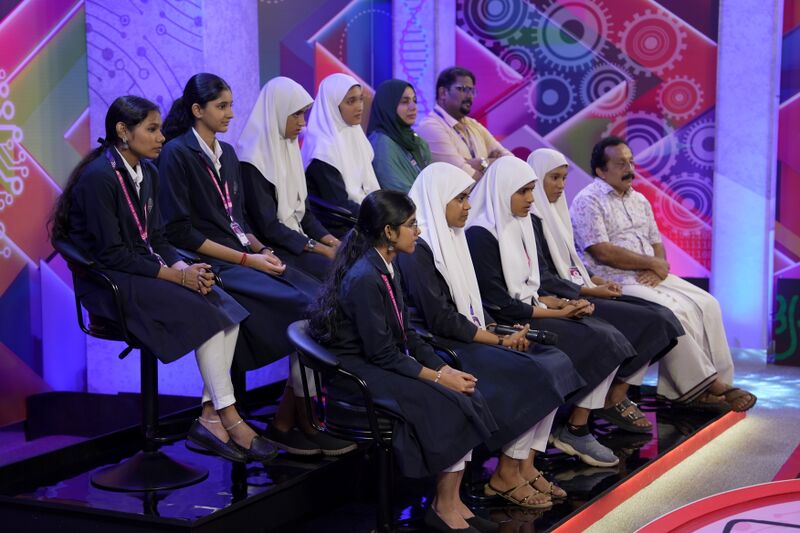 പ്രമാണം:Kite tvm.jpg