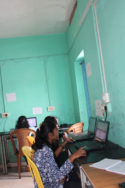 പ്രമാണം:LK APT 2025.jpg