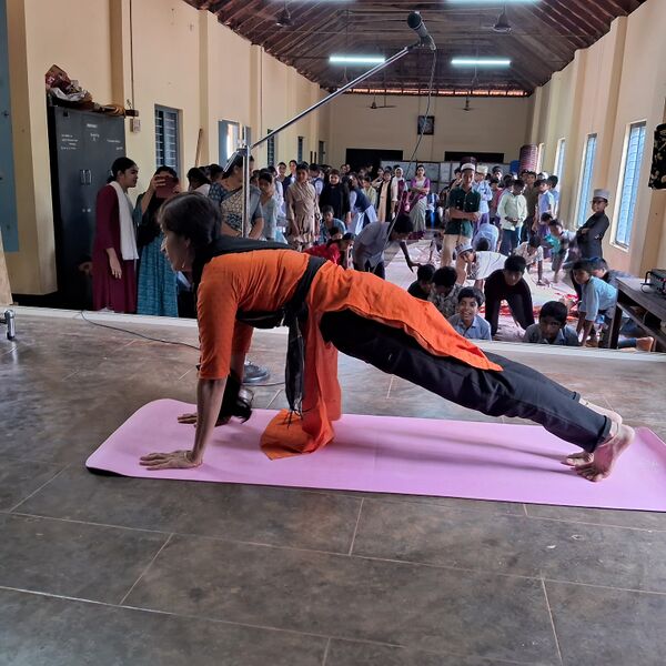 പ്രമാണം:11012 yoga day.jpg
