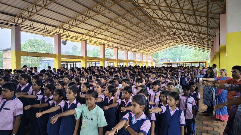 പ്രമാണം:12058 ksgd 1hiroshimaday.jpg