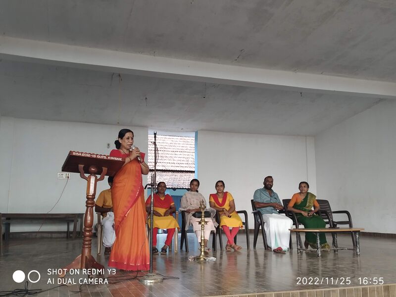 പ്രമാണം:12235 School of dance.jpg