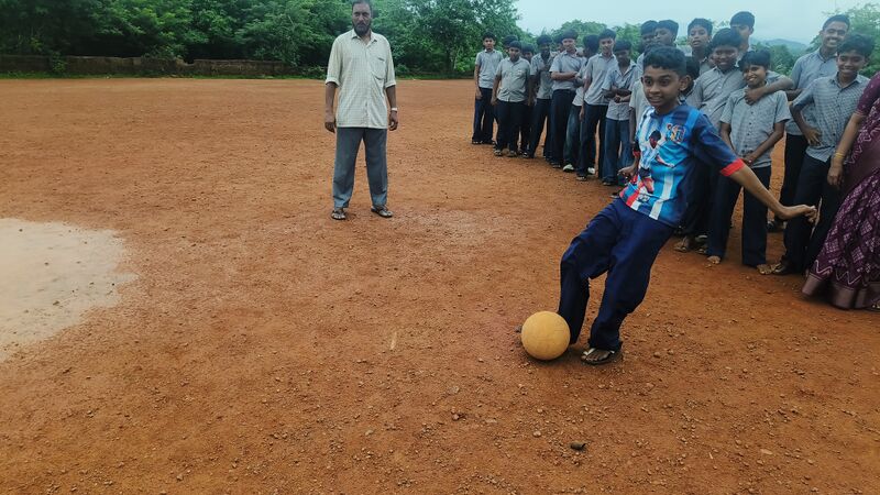 പ്രമാണം:13104 KNR GOAL2026-BEST KICK1.jpg