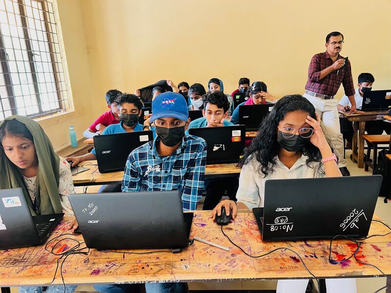 പ്രമാണം:20002-lksubdistrict camp2023-13.jpg