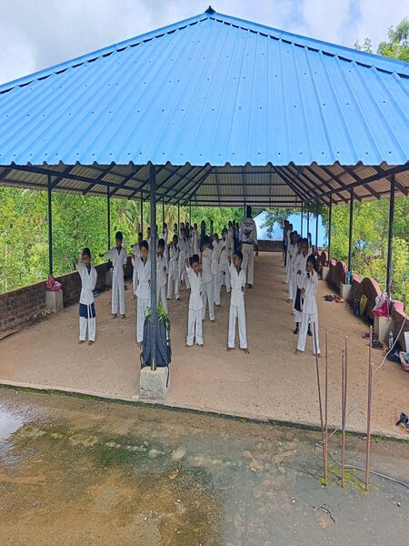 പ്രമാണം:21015 karatte.jpg