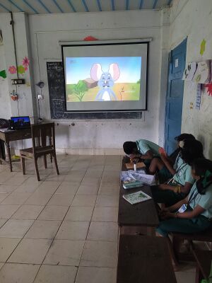 22205 hitech classroom2.jpeg