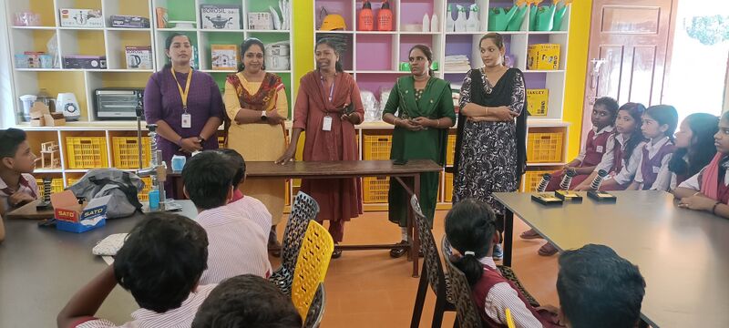 പ്രമാണം:36050 special class3.jpg