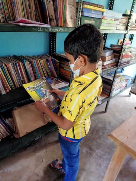 പ്രമാണം:37342 വായനശാല.jpg