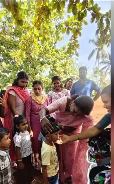 പ്രമാണം:42236 TVM Back to school.jpg