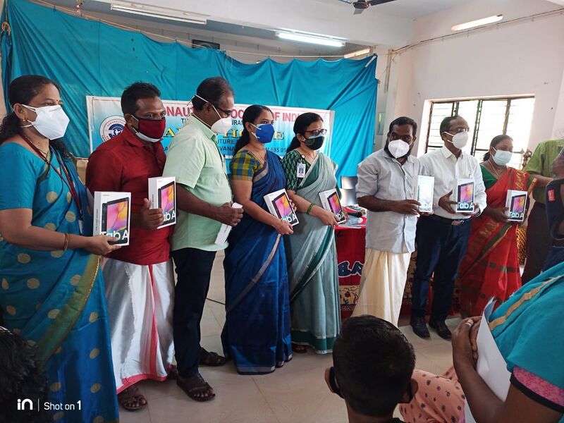 പ്രമാണം:44050 22 12 33.jpeg