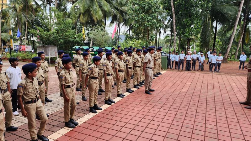 പ്രമാണം:47061 SPC22 MARKAZUNIT.jpg