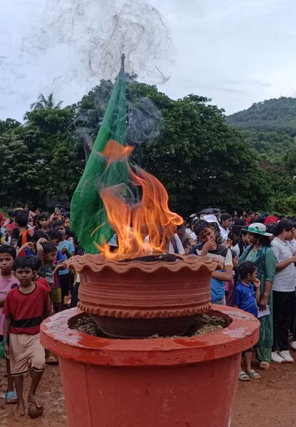 പ്രമാണം:48141-sports day.jpeg