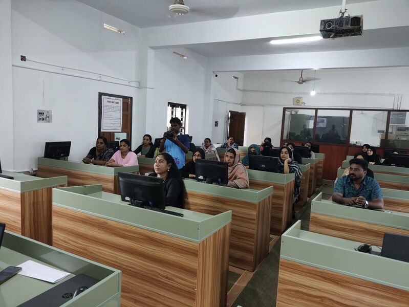 പ്രമാണം:CHSS LK pre.camp.jpg