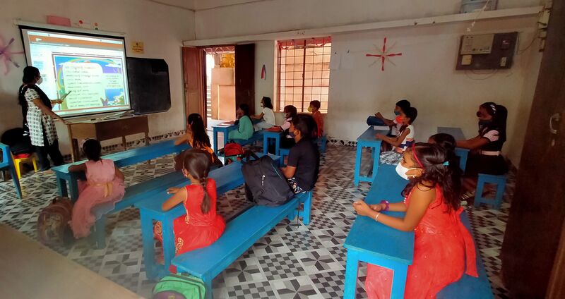 പ്രമാണം:It class.jpg