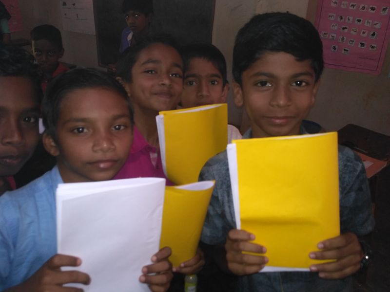 പ്രമാണം:Note book.jpeg