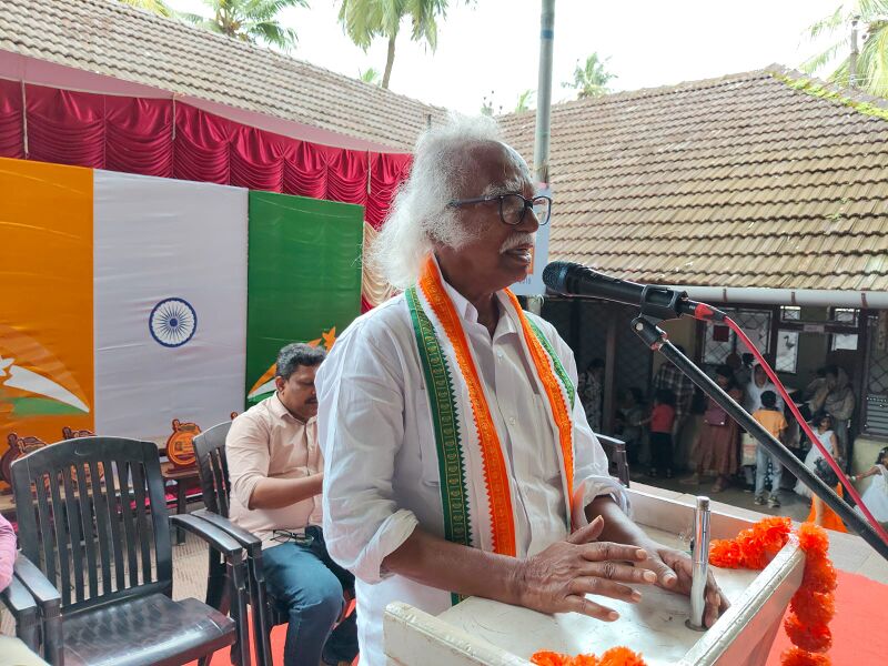 പ്രമാണം:13379-independance day inauguration .jpeg