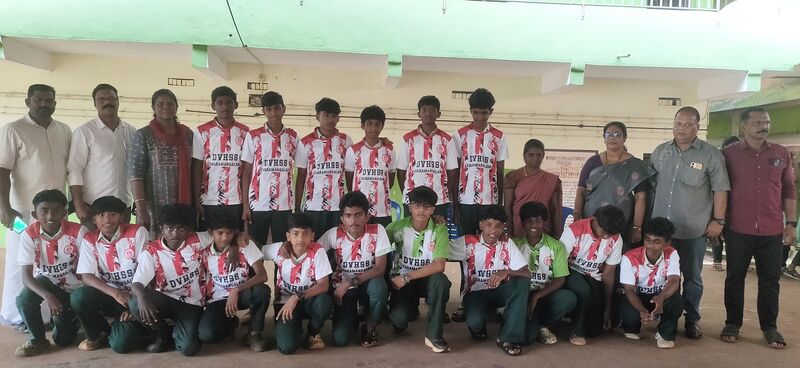 പ്രമാണം:34013new jersey25a.jpg