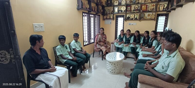 പ്രമാണം:34013seed adharav25d.jpg