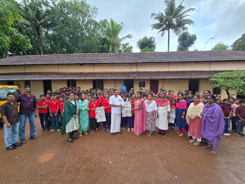 പ്രമാണം:38015-madhuram-3-26.jpg