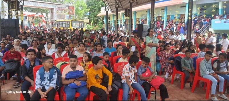 പ്രമാണം:42003 05.jpeg