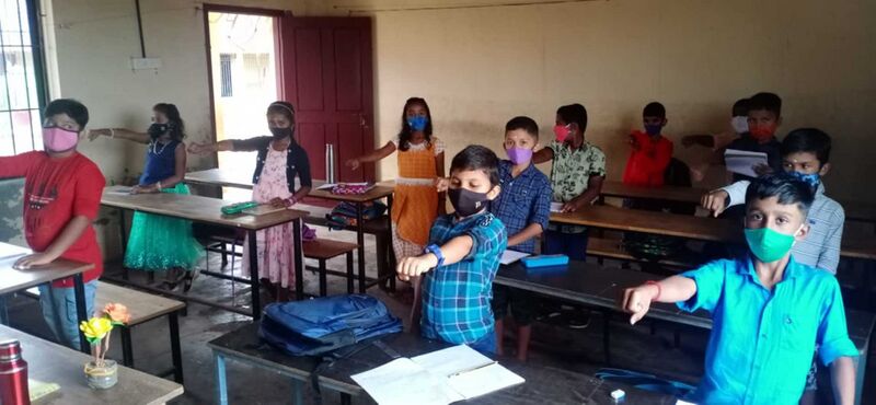 പ്രമാണം:BS21 KGD 11054 1.jpg