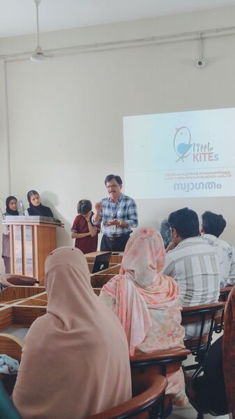 പ്രമാണം:Drcmlp-mar2-GHSS Pulamanthole-3.jpg