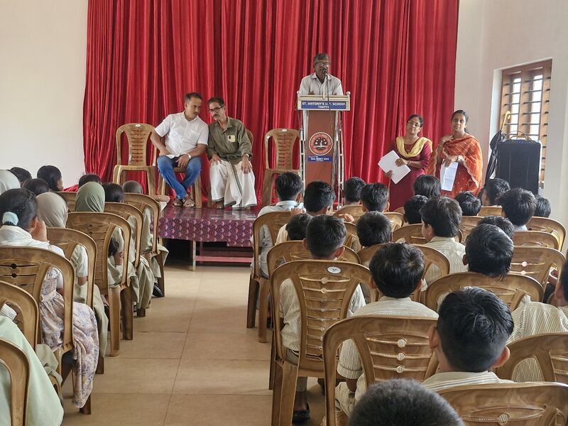 പ്രമാണം:13382 Keralasasthrasahithyaparisath1.jpg