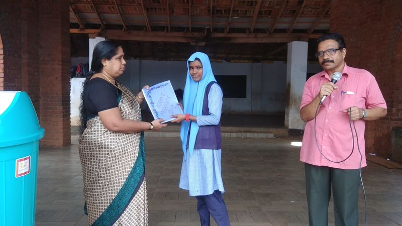 പ്രമാണം:18073 87 science.jpg