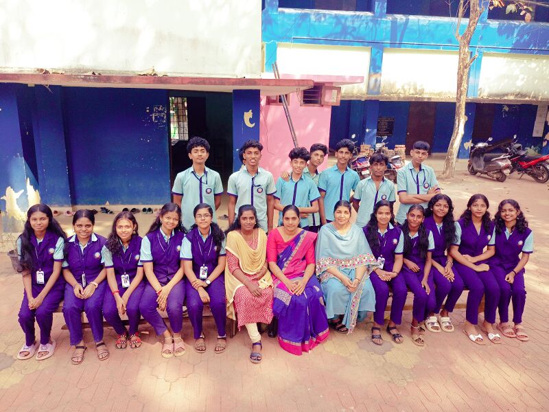 പ്രമാണം:2023-2026 Little KITES Batch.jpeg